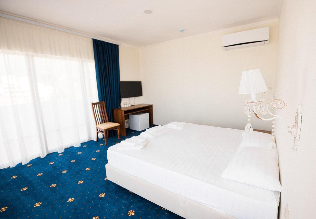 Evropa Hotel Gagry Zewnętrze zdjęcie