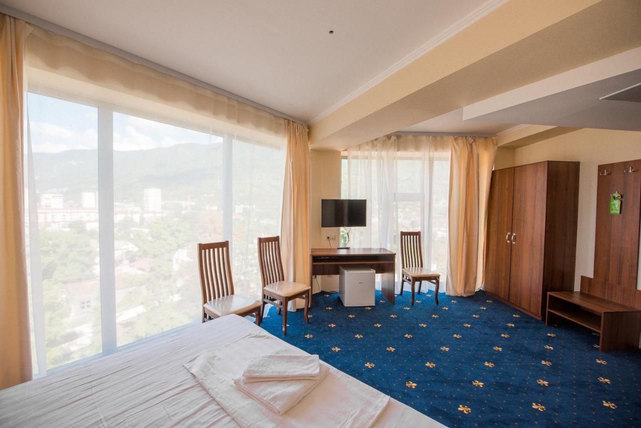 Evropa Hotel Gagry Zewnętrze zdjęcie